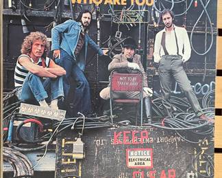 VINTAGE VINYL