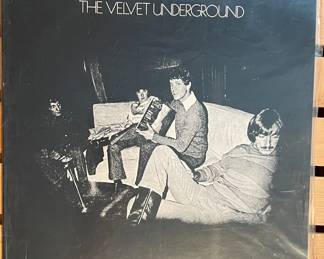 VINTAGE VINYL