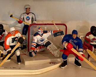 NHL COLLECTIBLES FIGURES
