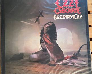 VINTAGE VINYL