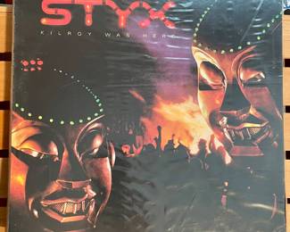 VINTAGE VINYL