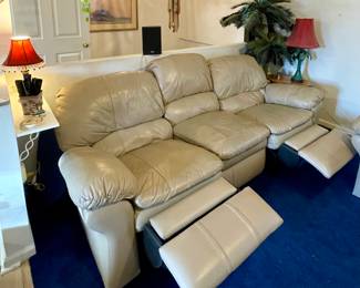 DOUBLE RECLINER LEATHER SOFA