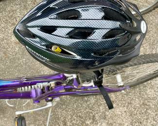 SCHWINN GS 25 BIKE W/HELMET