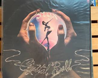 VINTAGE VINYL