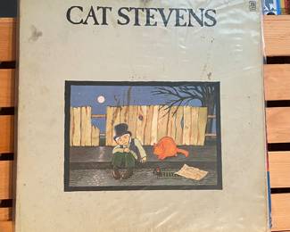 VINTAGE VINYL