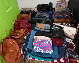 BAGS, PURSES, POCKETBOOKS