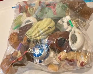 STAR WARS FIGURES