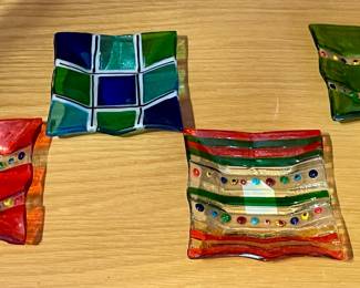 COLORFUL GLASS DISHES