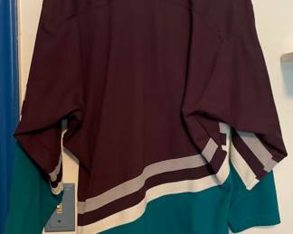 VINTAGE ANAHEIM MIGHTY DUCKS STARTER JERSEY, SIZE - M