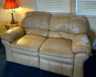 DOUBLE RECLINER LEATHER LOVESEAT