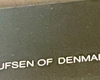 BANG & OLUFSEN OF DENMARK TURNTABLE