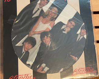 VINTAGE VINYL