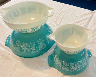 VINTAGE PYREX 4-PCS NESTING BOWL SET