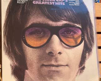 VINTAGE VINYL