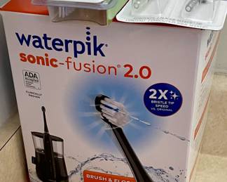 WATERPIK SONIC-FUSION 2.0 + ACCESSORIES