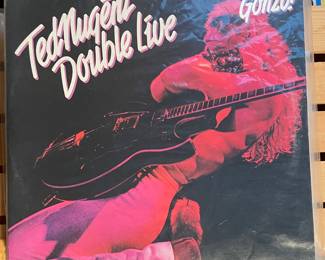 VINTAGE VINYL