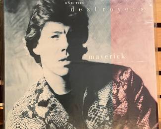 VINTAGE VINYL