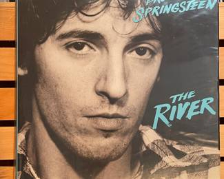 VINTAGE VINYL