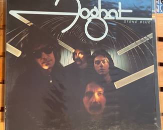 VINTAGE VINYL