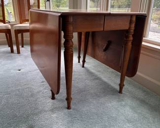 4) MC Stanley Drop Leaf Gateleg Table with 6 Chairs
