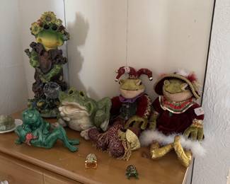 Decorative Resin Frogs