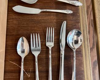 5pc Community silverplate flatware set for 12 w/extras