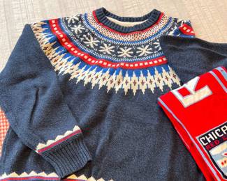 American Eagle sweater