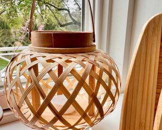 Wicker candle holder