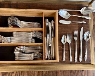 5pc Community silverplate flatware set for 12 w/extras