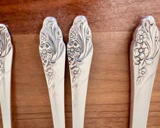 Community silverplate flatware set
