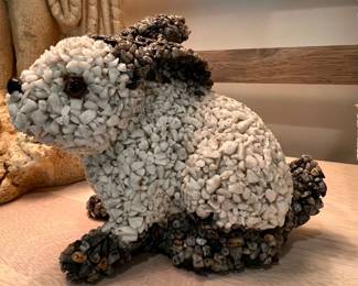Stone/pebble rabbit