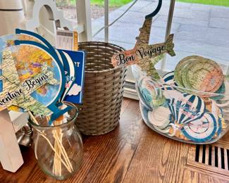 Bon Voyage decor