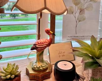 Flamingo lamp