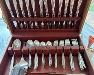 International Sterling Pine Spray Flatware (52pc - 2204 gms & 13 Handled pcs)