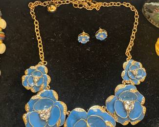 Kate Spade Costume Necklace & Earrings