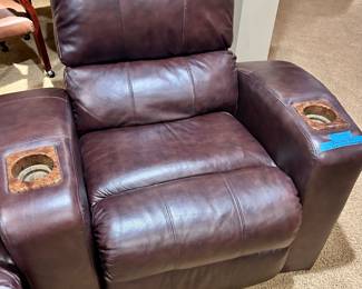 Recliner Chair Set w/ 3 Cupholder Armrests
85”wx36dx40”h (seat 25”wx23dx19 seat to floor) $500