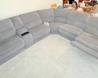 Grey power recline sectional 142 x 131
With 3 charging stations
3 seats power recline.