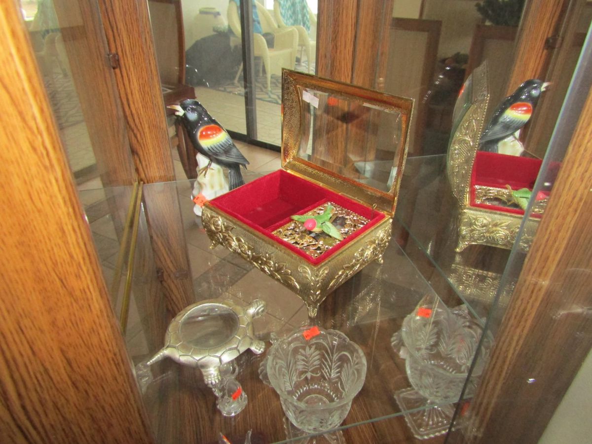 animated hummingbird jewelry box