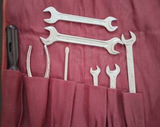Mercedes Benz hand tools kit