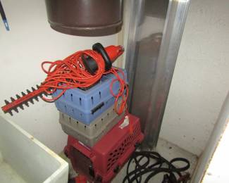 cat carriers and hedge trimmer