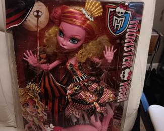 Sample of many Monster High Dolls
