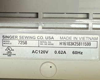 Singer - Model 7258