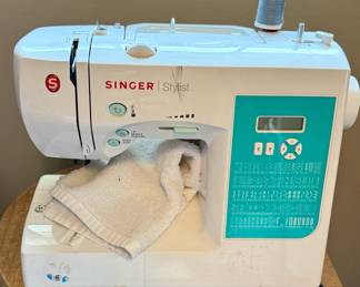 Singer - Model 7258