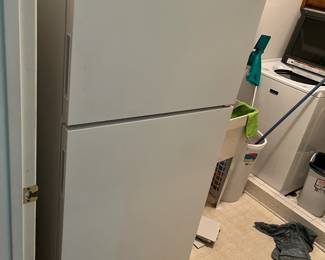 White Maytag freezer refrigerator in great shape. Clean, reliable, and ideal for garage, basement, or secondary kitchen.