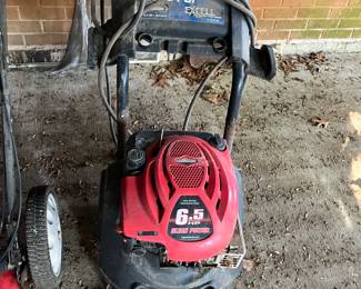 Excell 2500 PSI pressure washer with 6.5 HP Briggs & Stratton engine. Great power washer for home or job site. Untested.