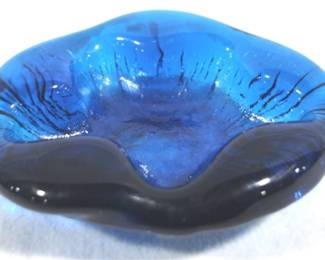5007 - Blue Glass Ashtray - 6" Round