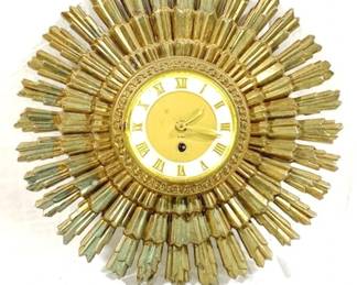 9547 - 8 Day Starburst Wall Clock w / Key - 16" Round You are buying a used as-is electric/electronic item. We do not guarantee all components are present, and if it is not expressly stated, it is untested.