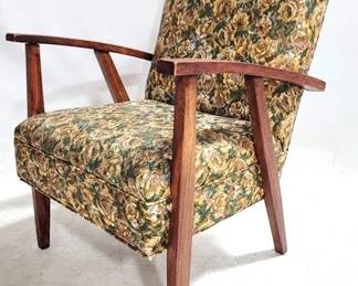 5058 - Vintage Mid-Century Arm Chair w/ Vinyl 33 x 24 x 23