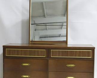 255 - Mid-Century Bassett Dresser, Tilt Mirror 73x54x18