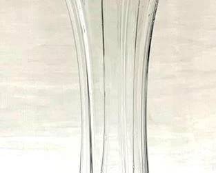 9530 - Glass Vase - 12.5" Tall